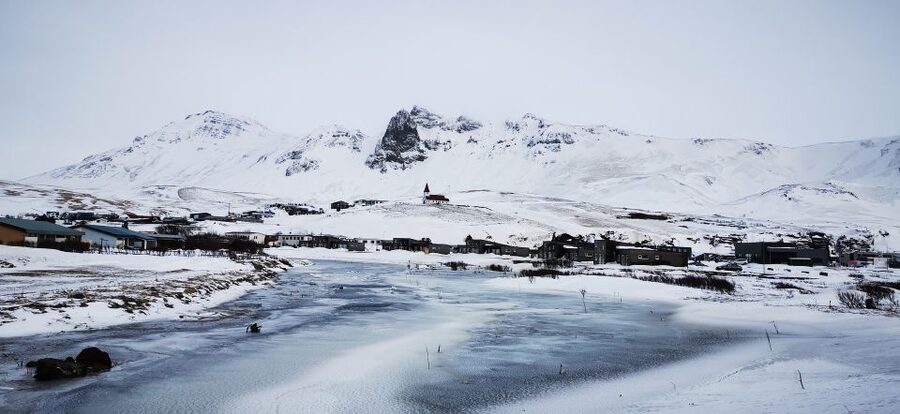 Iceland: South Coast and Northern Lights Tour - Vík, lunch, and a useful break