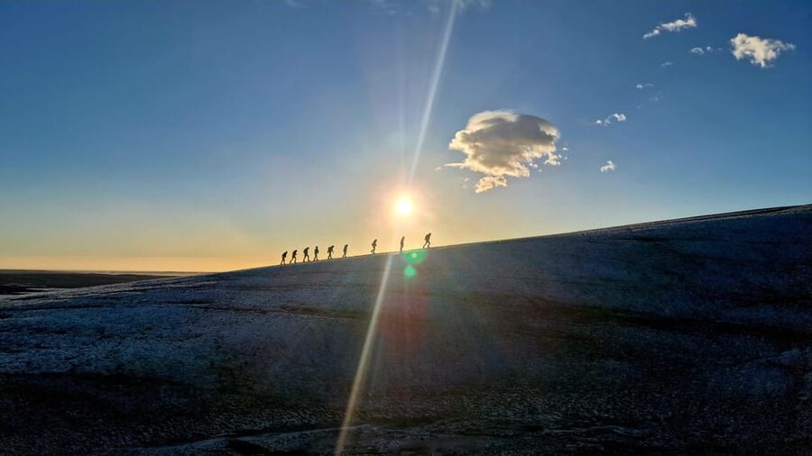 Jökulsárlón: Blue Ice Cave Tour and Glacier Walk - Returning by the same route