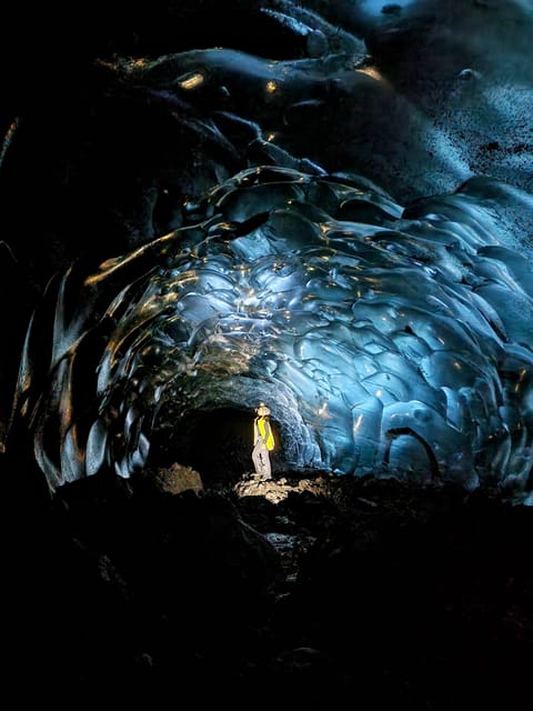 Jökulsárlón: Blue Ice Cave Tour and Glacier Walk - Who should book this glacier outing?