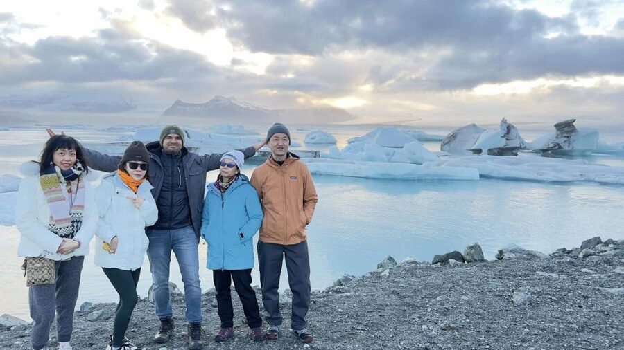 Jökulsárlón Floating Glacier & Diamond Beach Day Tour - Should you book the Jökulsárlón and Diamond Beach tour?