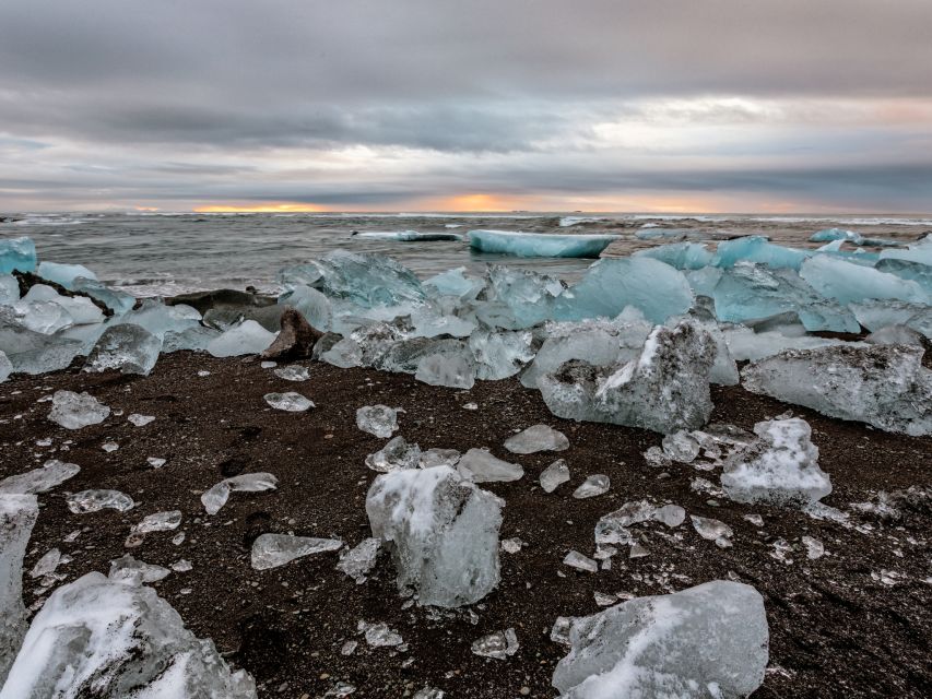 Jökulsárlón Floating Glacier & Diamond Beach Day Tour - Diamond Beach and the black sand shore