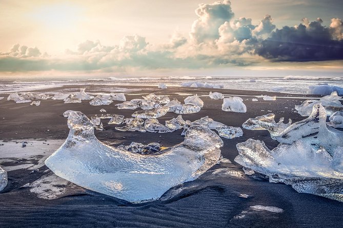 Jökulsárlón Glacier Lagoon and the South Coast Private Tour from Reykjavik - Seljalandsfoss begins the day with a walk behind the water
