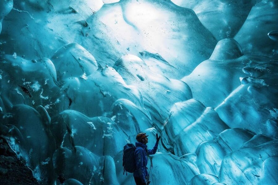 Jökulsárlón: The Original Ice Cave Tour on Vatnajökull - Why the blue ice keeps changing