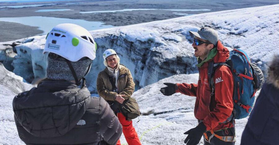 Jökulsárlón: Vatnajökull Glacier Guided Hiking Tour - Why this glacier walk feels different