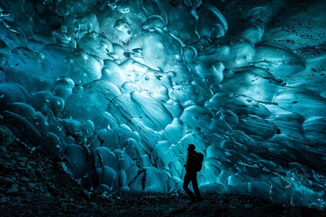 Jökulsárlón: Visit a Natural Blue Ice Cave - Clothing, Fitness, and Weather