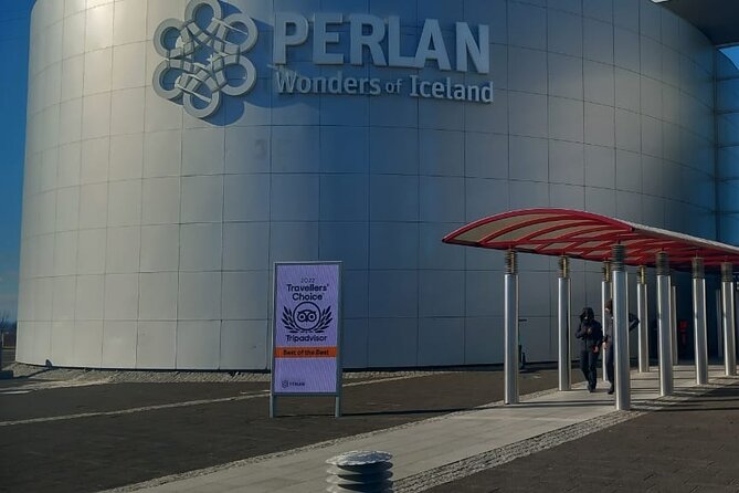Keflavik International Airport Private Transfer To/From Reykjavik - Meeting your driver inside Arrivals