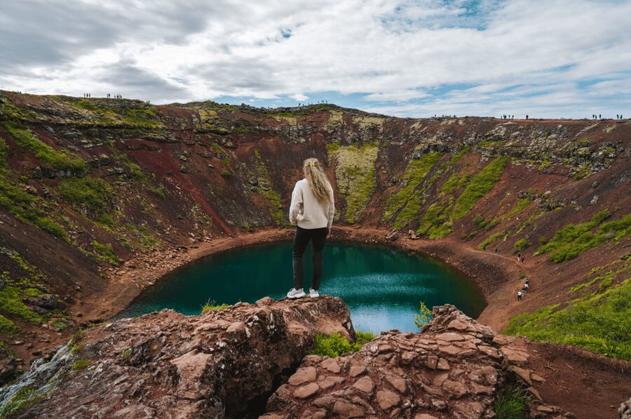 Kerið Volcanic Crater Admission Ticket - Winter, daylight, and the best time to arrive