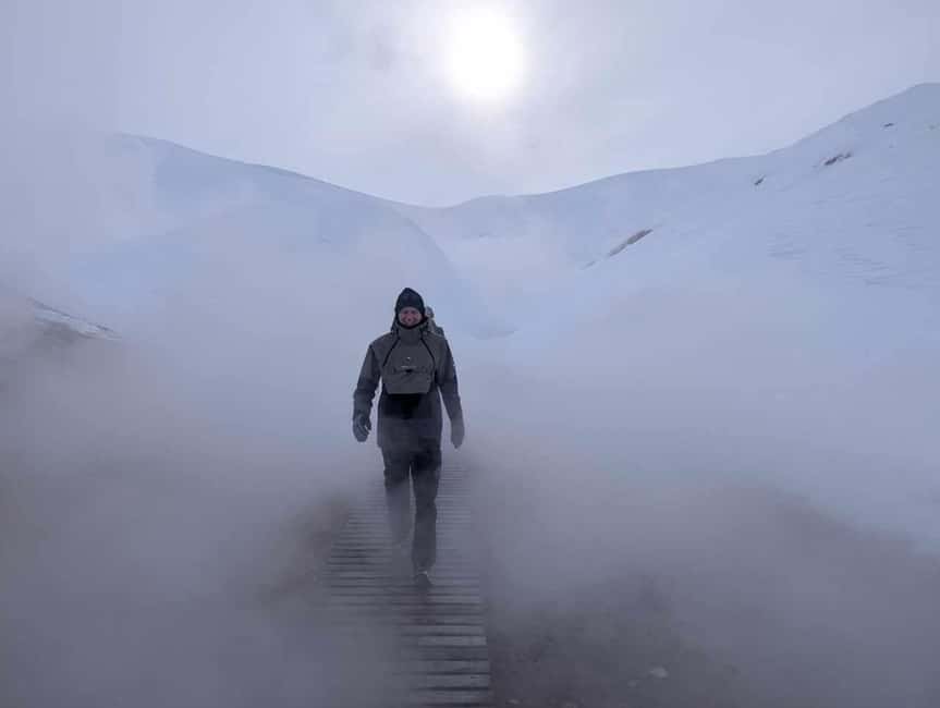 Landmannalaugar Jeep Tour - Ljótipollur and the red volcanic slopes
