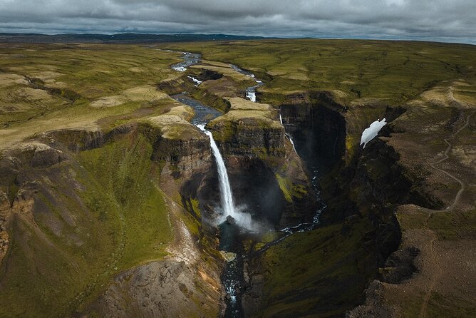 Landmannalaugar & SecretGems | Private Tour | PRO Photos included - From Reykjavik to Hjálparfoss