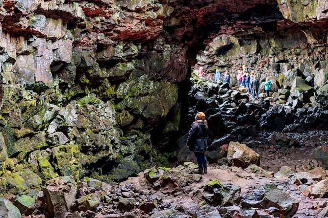 Lava Caving Experience - Guides make a short tour worthwhile