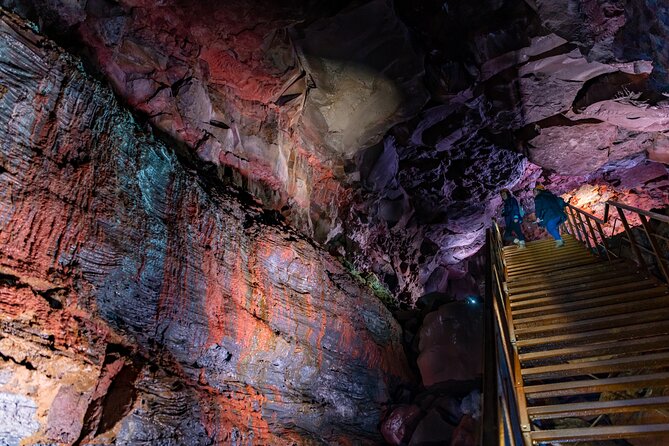 Lava Caving Experience - Group size and the feel of the visit