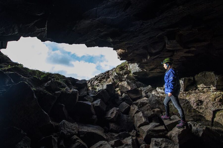 Leidarendi Cave: Lava Tunnel Caving from Reykjavik - Who should book Leidarendi Cave?