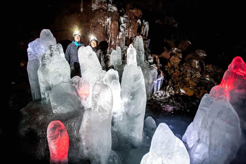 Lofthellir Ice Cave Super Jeep Tour - The 800-meter walk across the lava field