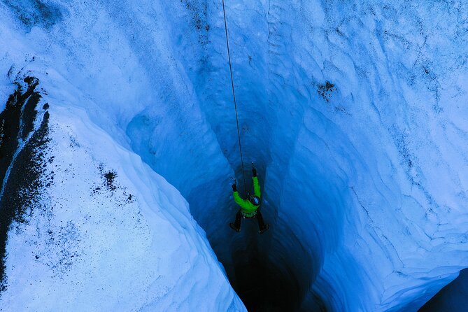 Micro group - Ice climbing at Sólheimajökull - What the Sólheimajökull climb actually involves