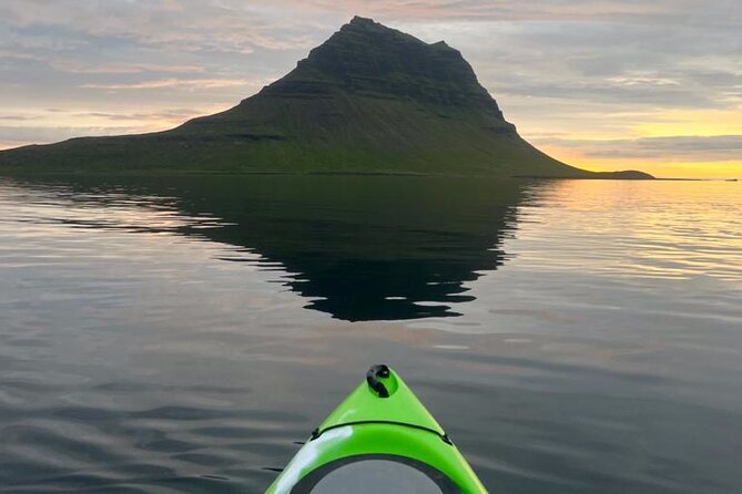 Midnight Sun Kayaking Adventure by Mt. Kirkjufell - Paddling the bay beneath the midnight sun