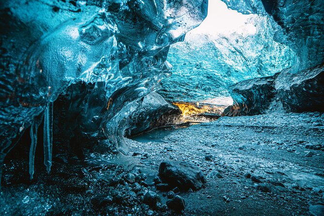 Natural Blue Ice Cave Tour of Vatnajökull Glacier from Jökulsárlón - The guides make a major difference