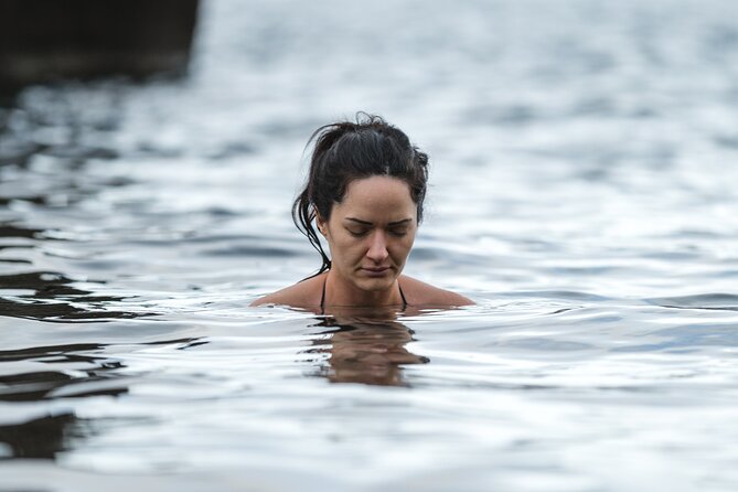 Nature Cold Therapy & Sauna - Adding heat in the optional sauna