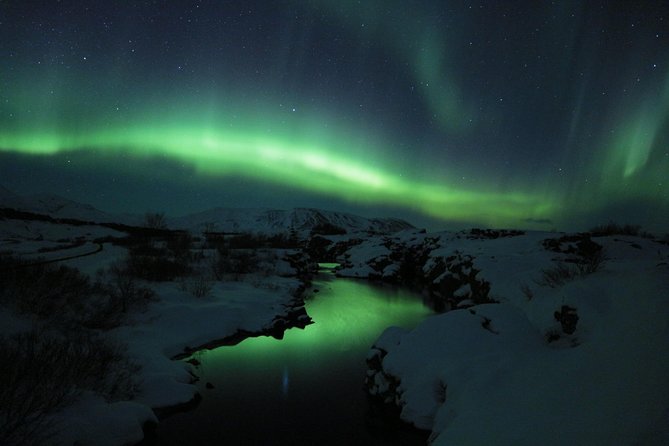Northern Lights Midnight Adventure Small-Group from Reykjavík - Chasing the aurora instead of waiting in one place