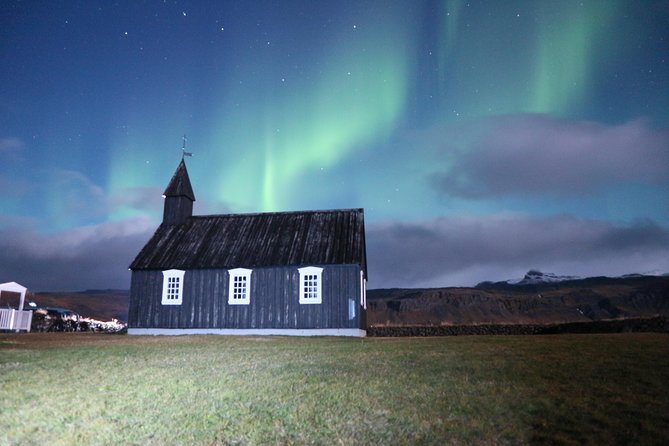 Northern Lights Midnight Adventure Small-Group from Reykjavík - What the 3 to 5 hour night feels like