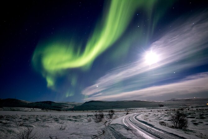 Northern Lights Photography from Akureyri - A guide-led search instead of a solo drive