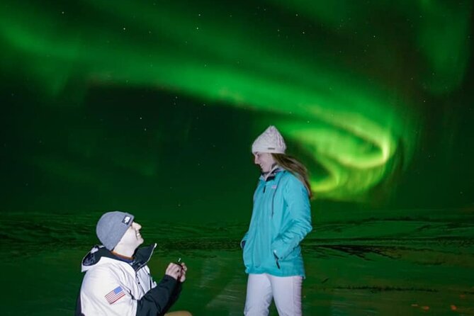 Northern Lights Private Guided Tour With Professional Photos - The drive to the South Region and beyond
