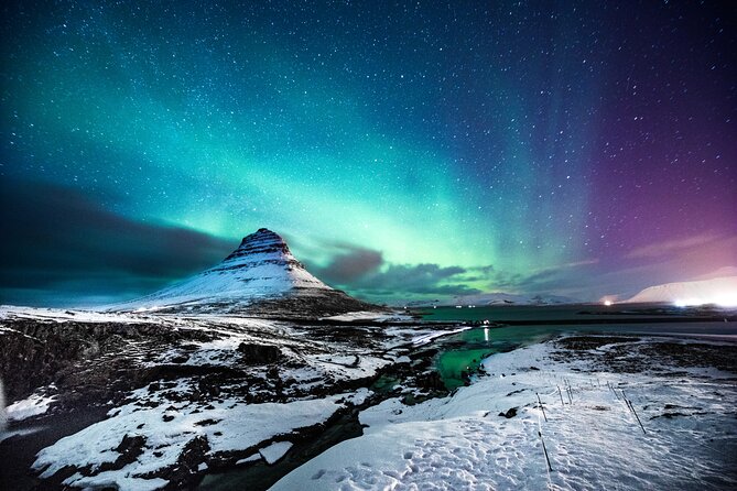 Northern Lights Small Group Tour from Reykjavik - Chasing the aurora from Reykjavik
