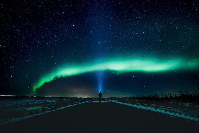 Northern Lights Small-Group Tour with Free Photos & Hot Chocolate - The photo service: a real advantage with one catch