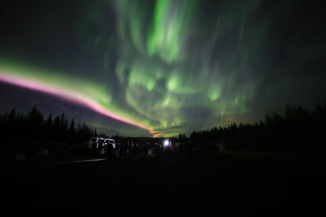 Northern Lights Superjeep Tour from Reykjavik - Cold-weather comfort and the long wait