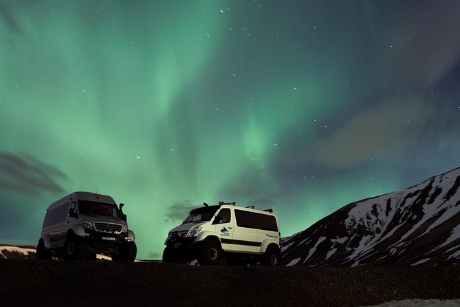 Northern Lights Tour from Reykjavik in a Super Jeep - Waiting under Iceland’s winter sky