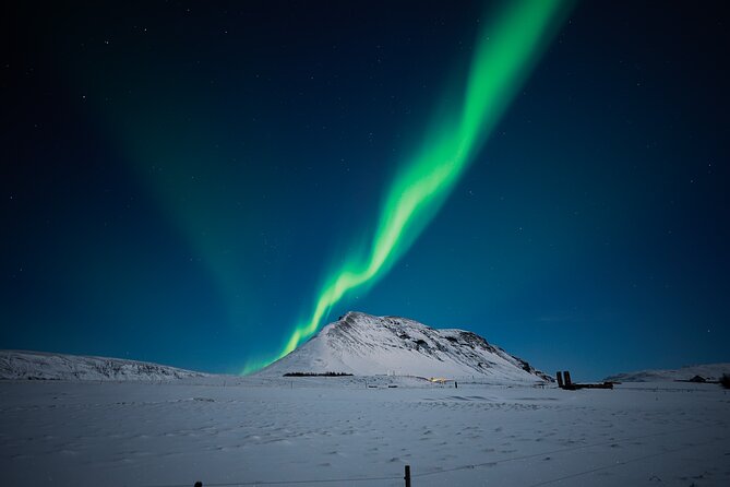 Northern Lights Tour with Photos, Snacks, Warm Snowsuits, Chairs - Who should book this tour?