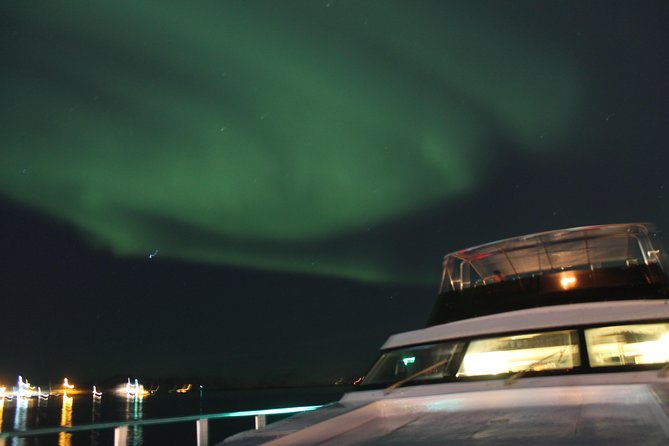 Northern Lights Yacht Cruise - A comfortable place to wait for nature