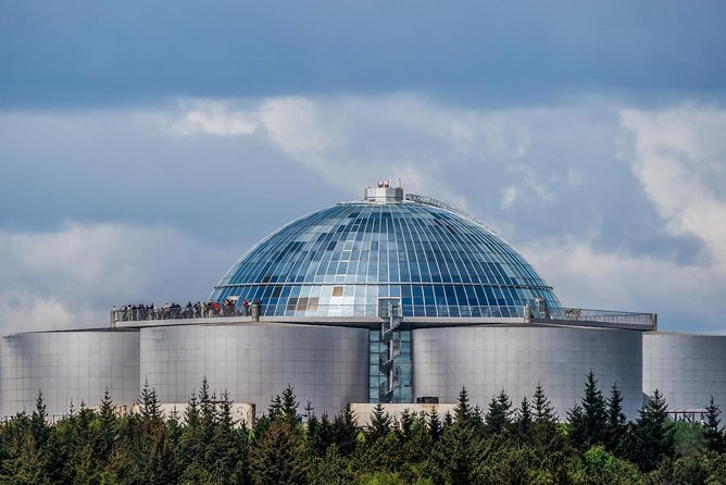 Perlan - Wonders of Iceland Experience - Give the volcano displays enough time