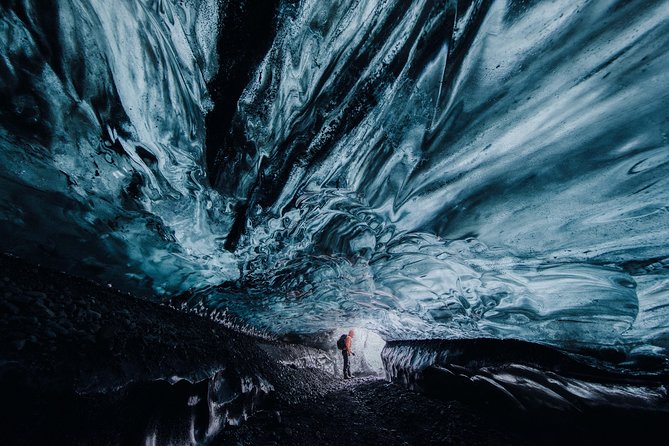Private 2-Day Glacier Lagoon, Ice Cave and Northern Lights - Clothing, fitness, and weather