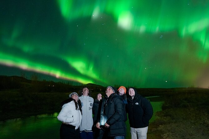 Private Aurora Hunt with Photos in Super Defender - Chasing clear skies outside Reykjavik