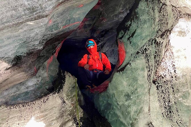 Private Extreme Encounter w/ ropes on Sólheimajökull Glacier - Why the private format is worth the higher price