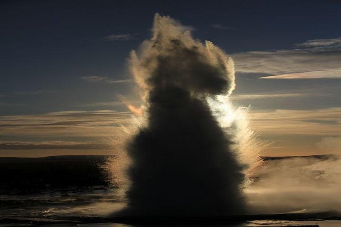 Private Golden Circle and Secret Lagoon Tour from Reykjavik - Gullfoss: a powerful waterfall with room for photos