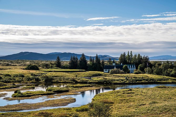 Private Golden Circle Classic Tour from Reykjavik - The guide can make or break the day