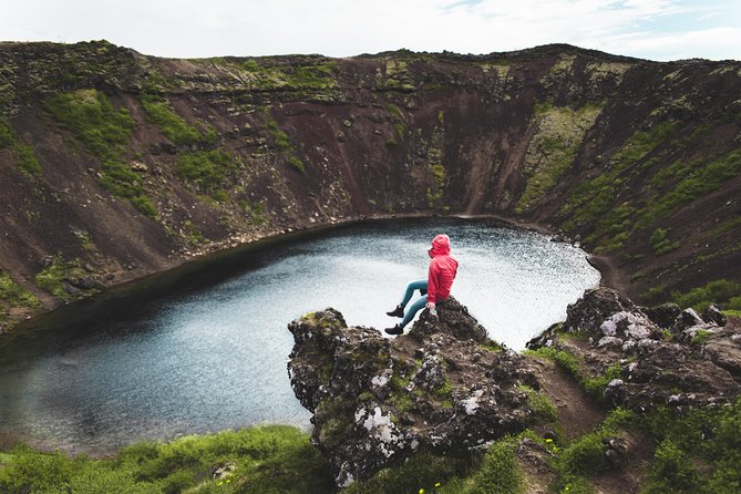 Private Golden Circle & Secret Lagoon tour from Reykjavik - Gullfoss: Iceland’s golden waterfall