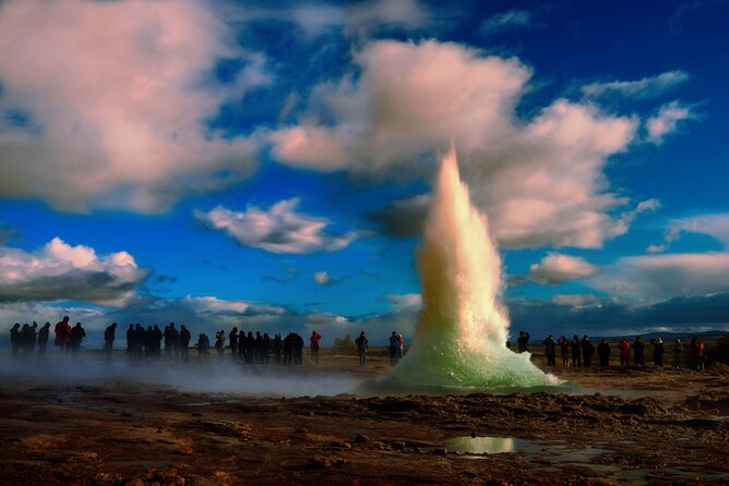 Private Golden Circle Tour by Luxury SUV from Reykjavik - Why private transport changes the Golden Circle