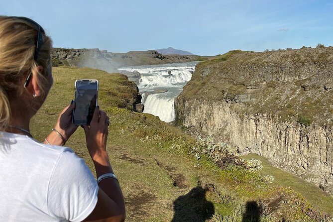 Private Guided Tour Golden Circle & Friðheimar Greenhouse Iceland - Why this private Golden Circle day works