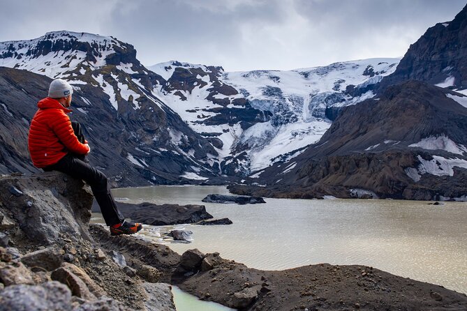 Private Hire Adventure Guide & Vehicle - Why private guiding works well in Iceland