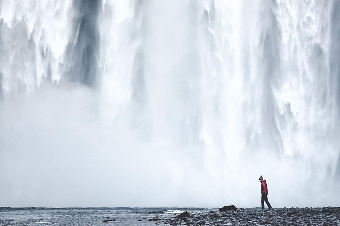Private Jökulsárlón Glacier Lagoon 2 Day Tour & Glacier Hike - Four hours on Falljökull glacier