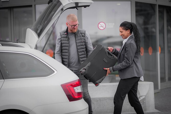 Private Keflavik Airport/Reykjavik Harbour Transfers - From Keflavik runway to Reykjavik address