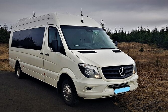 Private Keflavik Airport Transfer (One Way) - Departure rides before dawn