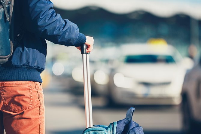Private Keflavik Airport Transfer (One Way) - The airport meeting point and the first ten minutes