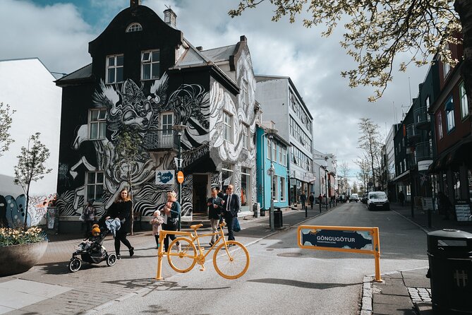 Private Reykjavik Shopping & Sightseeing Walking Tour - Starting at Ingólfur Square