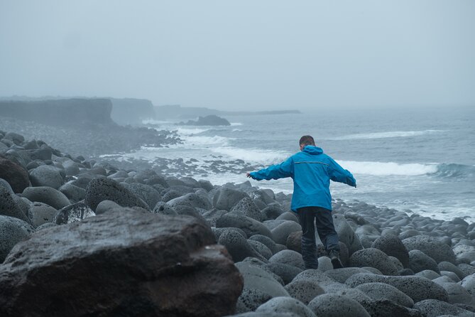 Private Secret Spots of Iceland Full day Tour with Photography by Luke - Grænavatn, the green volcanic crater lake