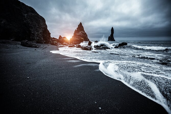 Private South Coast tour / Black Sand Beach, Waterfalls and more - Why this private South Coast day works