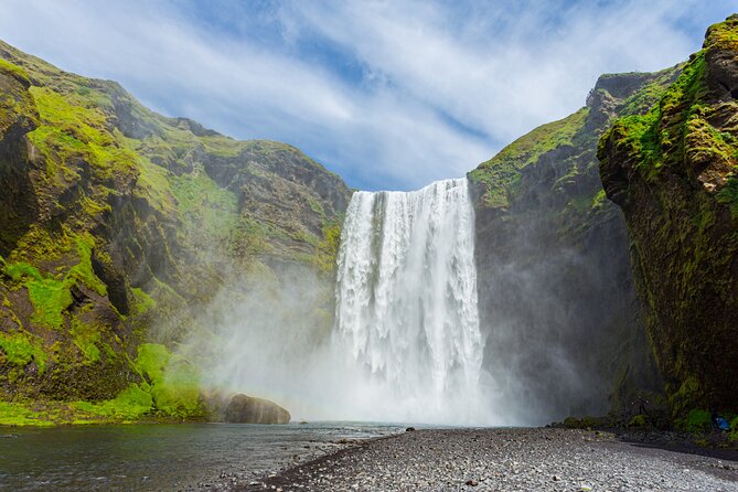 Private South Coast tour / Black Sand Beach, Waterfalls and more - Seljalandsfoss: the waterfall you can walk behind