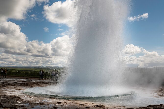 Private Tour Of The Golden Circle With Farm Visits In Iceland - Strokkur and Geysir: the reliable eruption